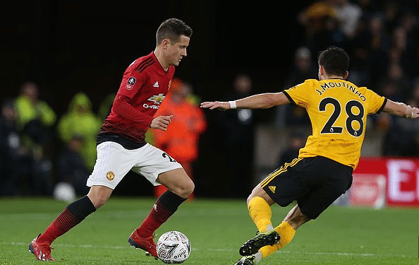 派出三名外 派出三名外